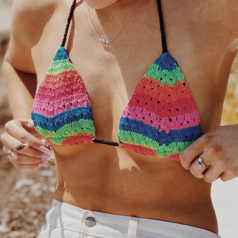 Rainbow knit bikini top wth black lining & strings